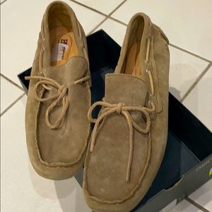 BORN loafers/slip on. New